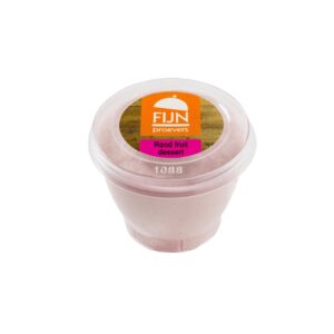 Fijnproevers eiwitverrijkt rood fruit dessert in transparante cup, geschikt voor IDDSI-niveaus 3 en 4.
